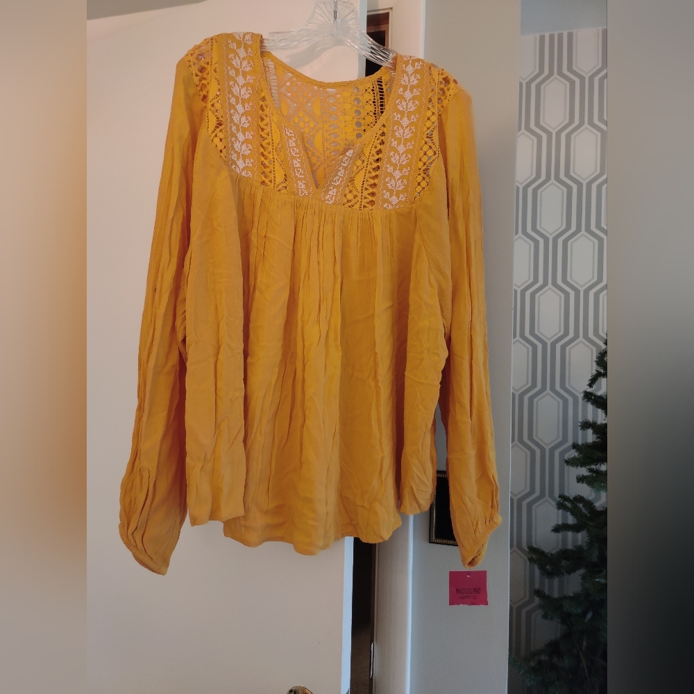 Mossimo boho top